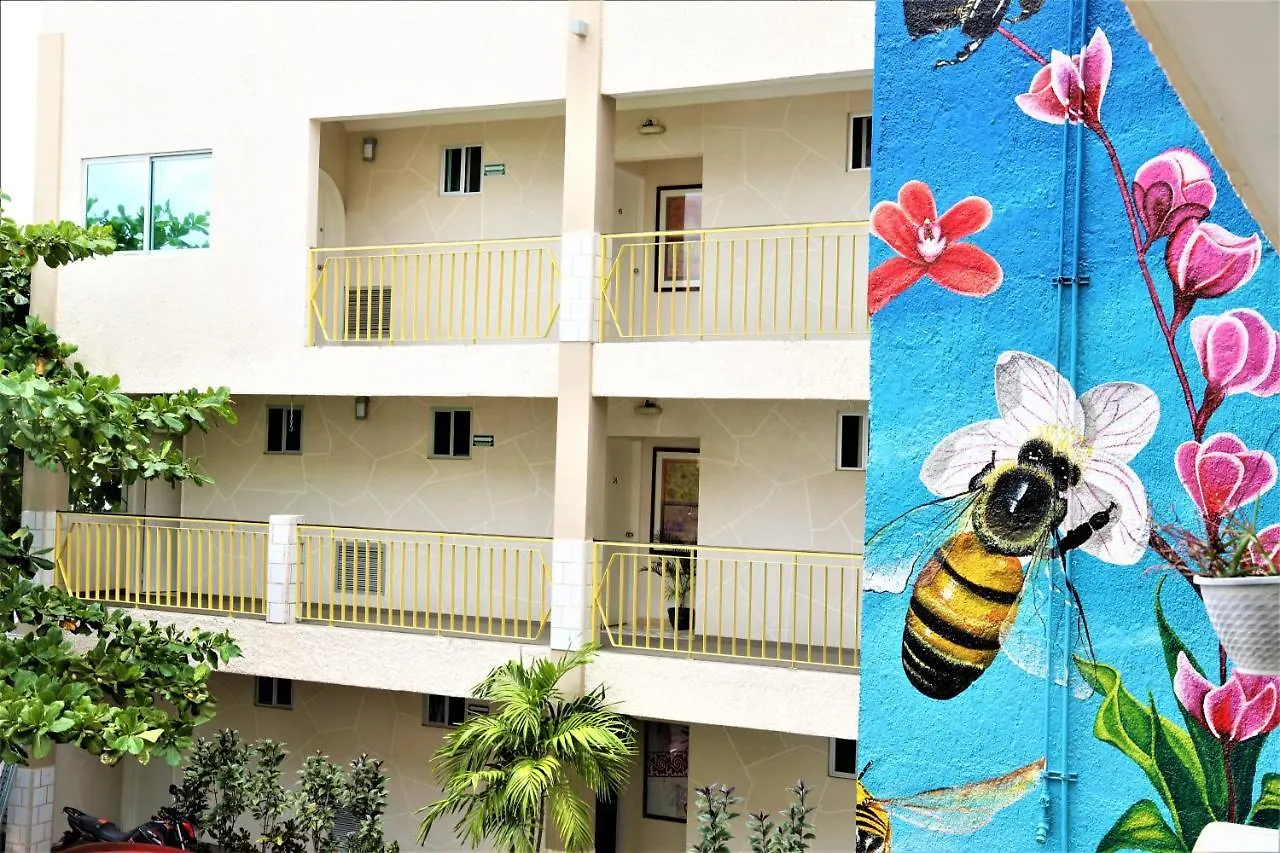 Hotel 12 Bees By Kavia プレヤデルカーメン